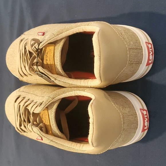 Levi's Comfort sneakers brand new - Picture 3 of 4